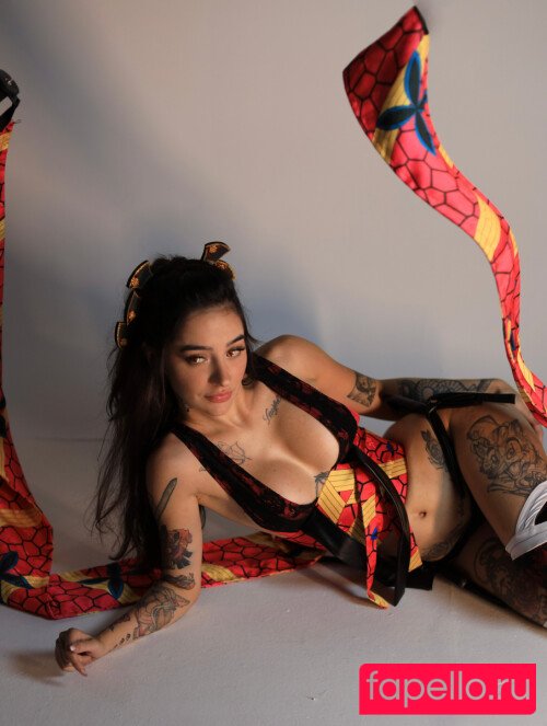 Caputile Onlyfans Photo Gallery 