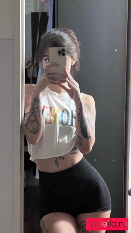 Caputile Onlyfans Photo Gallery 