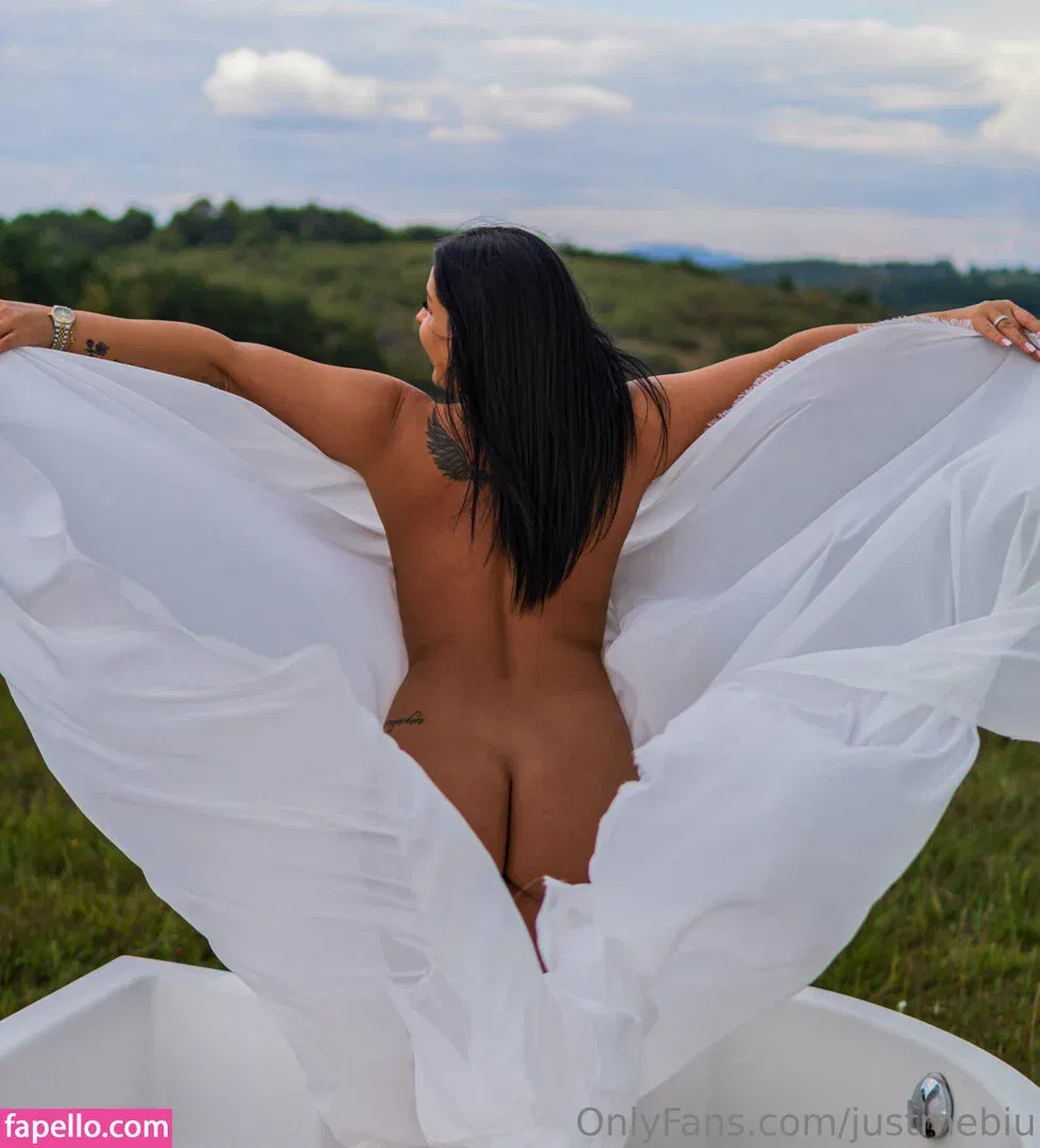 Justmebiu Onlyfans Photo Gallery 