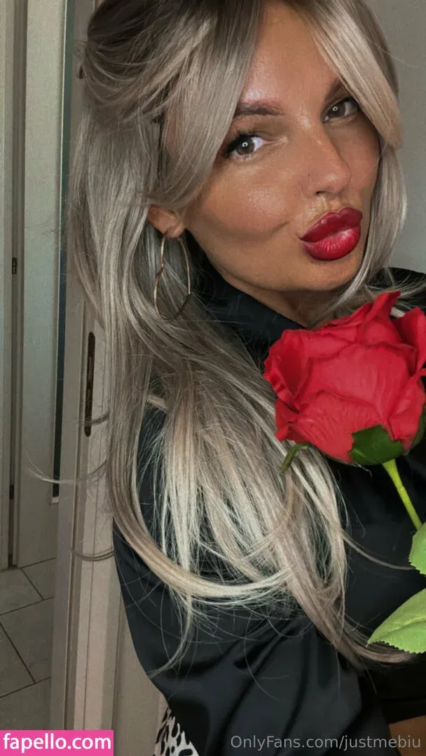 Justmebiu Onlyfans Photo Gallery 