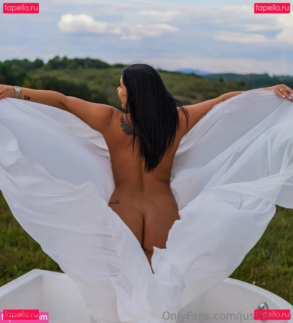 Justmebiu Onlyfans Photo Gallery 