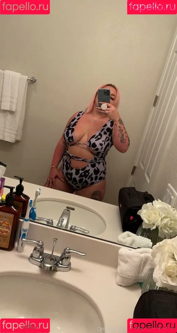 alleyswonderland Onlyfans Photo Gallery 