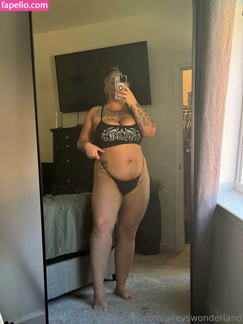 alleyswonderland Onlyfans Photo Gallery 