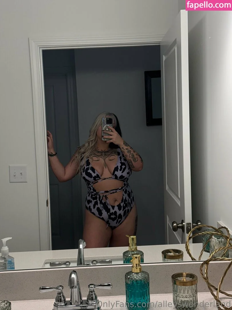 alleyswonderland Onlyfans Photo Gallery 