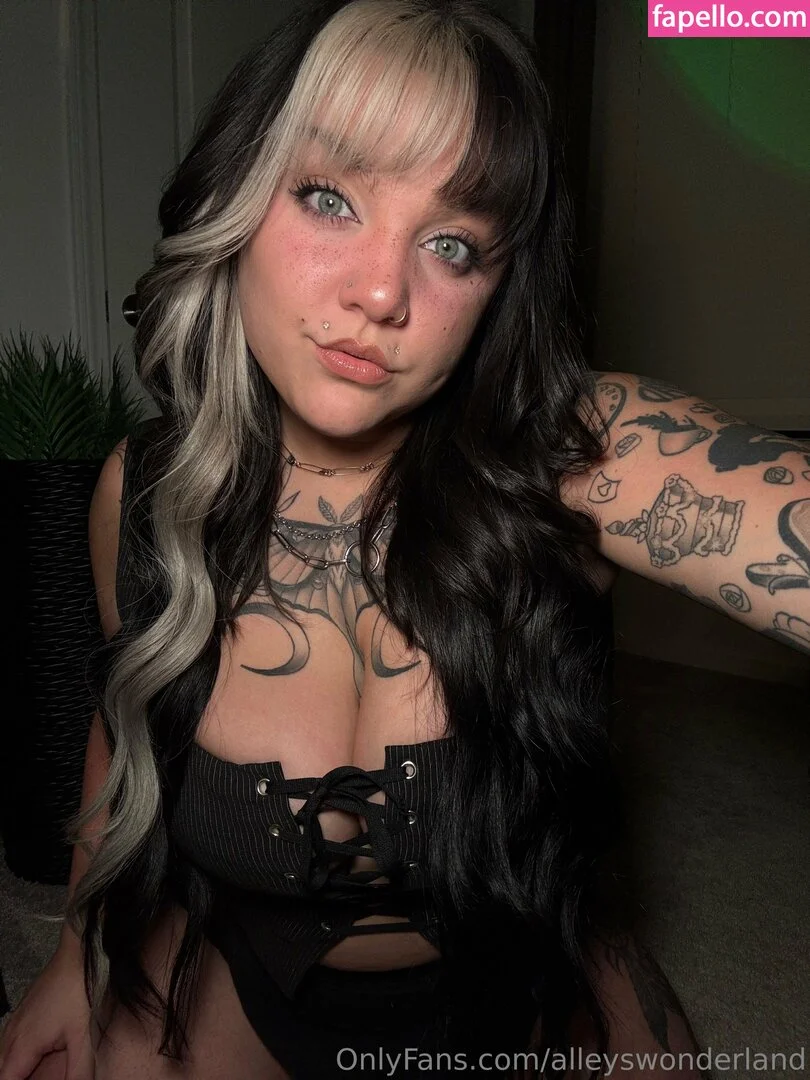 alleyswonderland Onlyfans Photo Gallery 