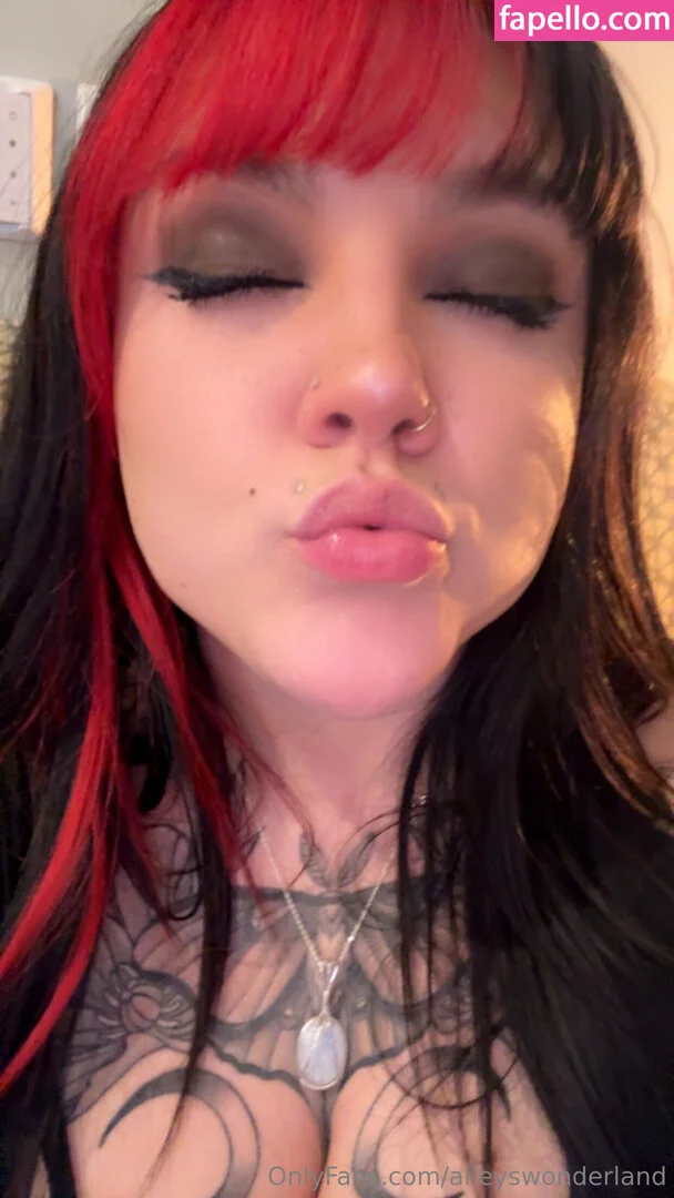 alleyswonderland Onlyfans Photo Gallery 
