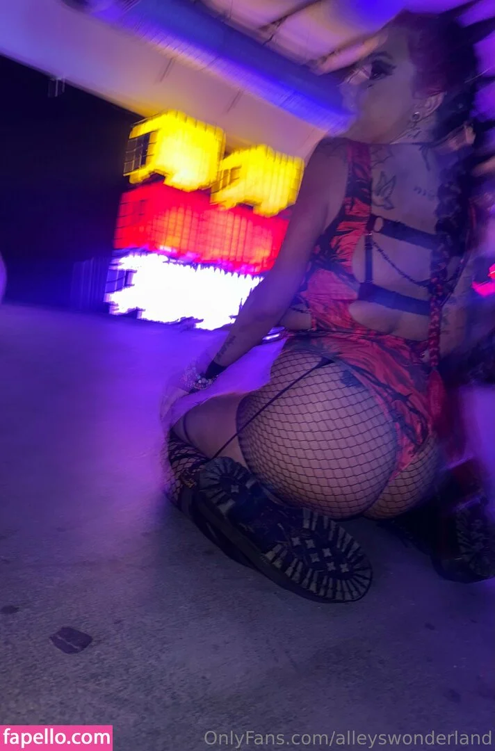 alleyswonderland Onlyfans Photo Gallery 