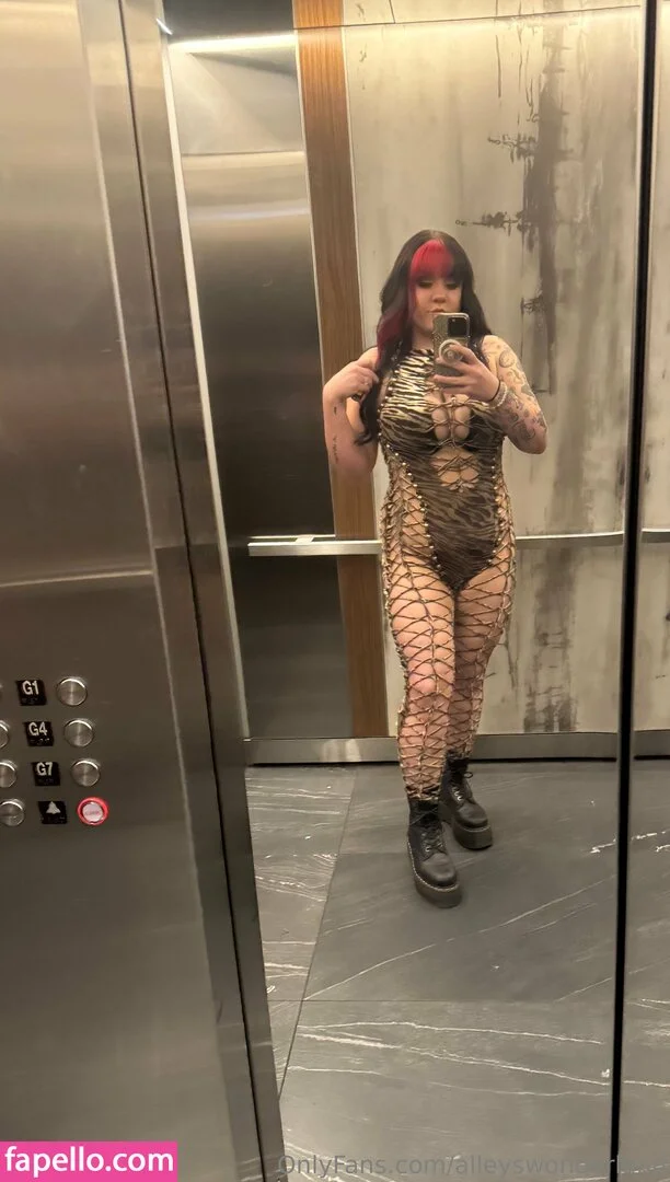 alleyswonderland Onlyfans Photo Gallery 