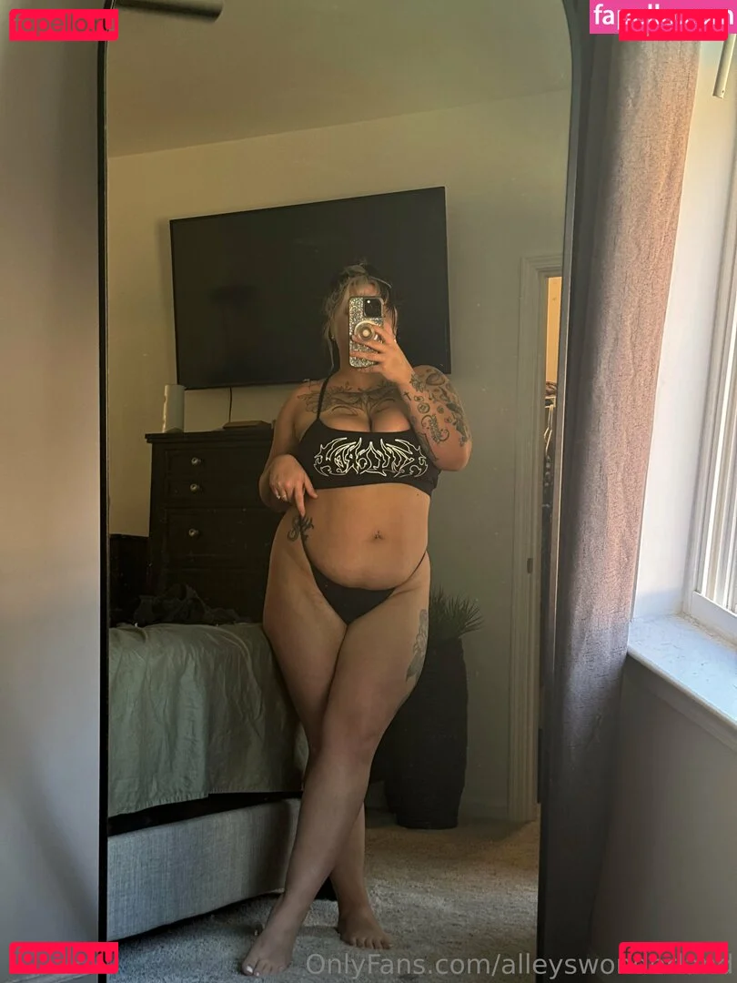 alleyswonderland Onlyfans Photo Gallery 