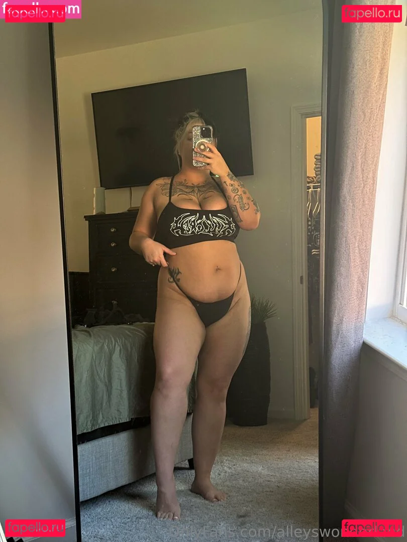 alleyswonderland Onlyfans Photo Gallery 