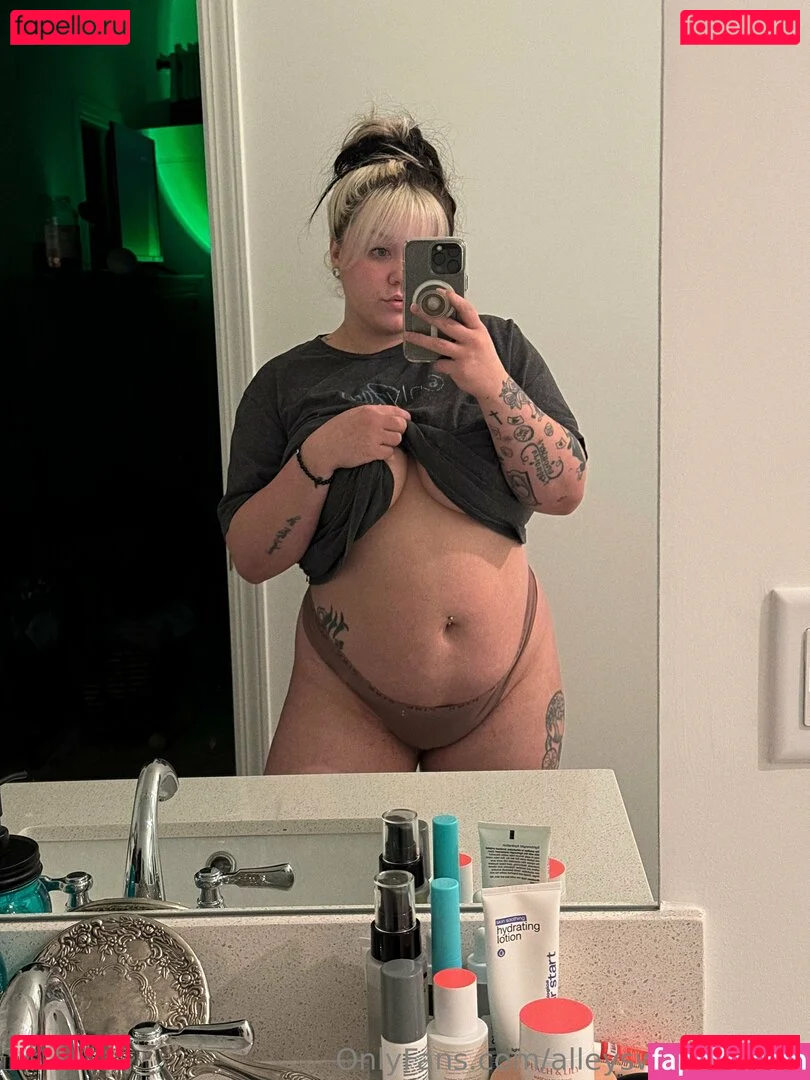 alleyswonderland Onlyfans Photo Gallery 