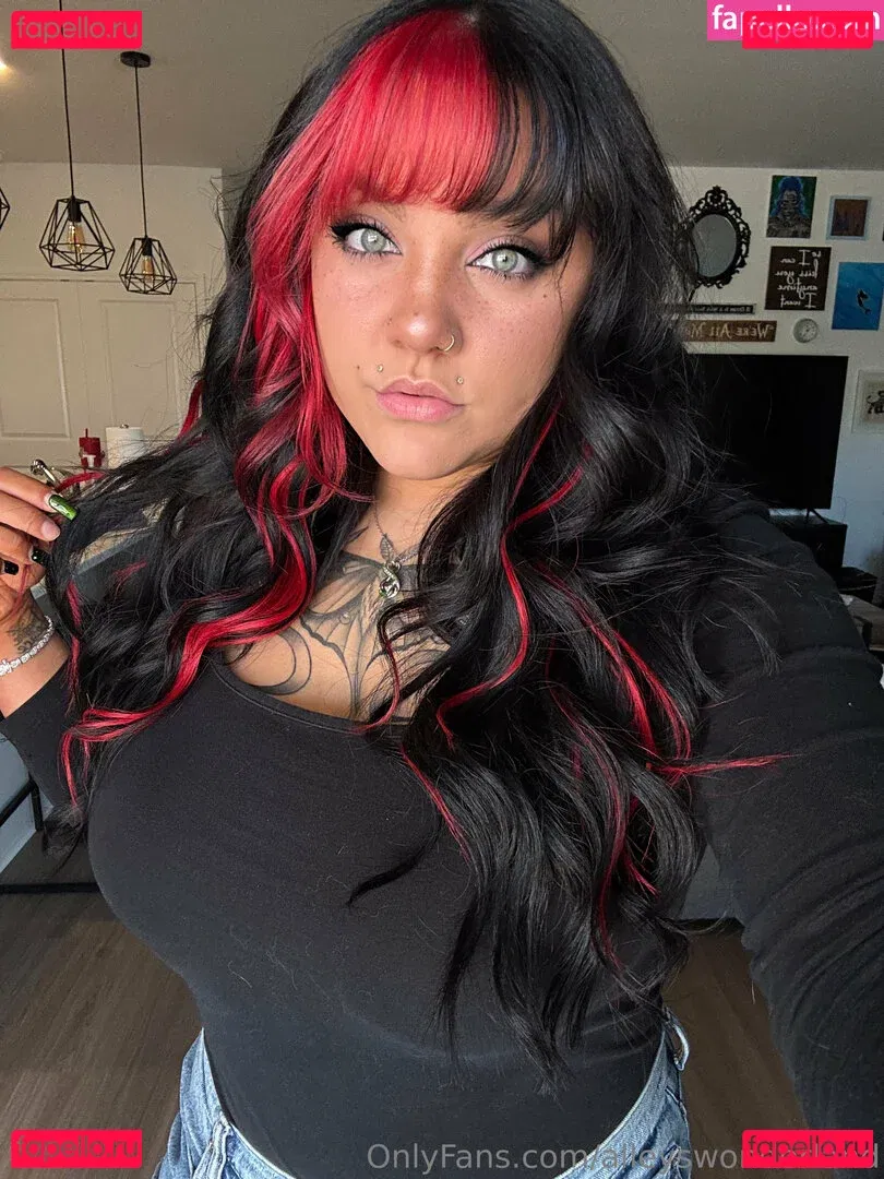 alleyswonderland Onlyfans Photo Gallery 