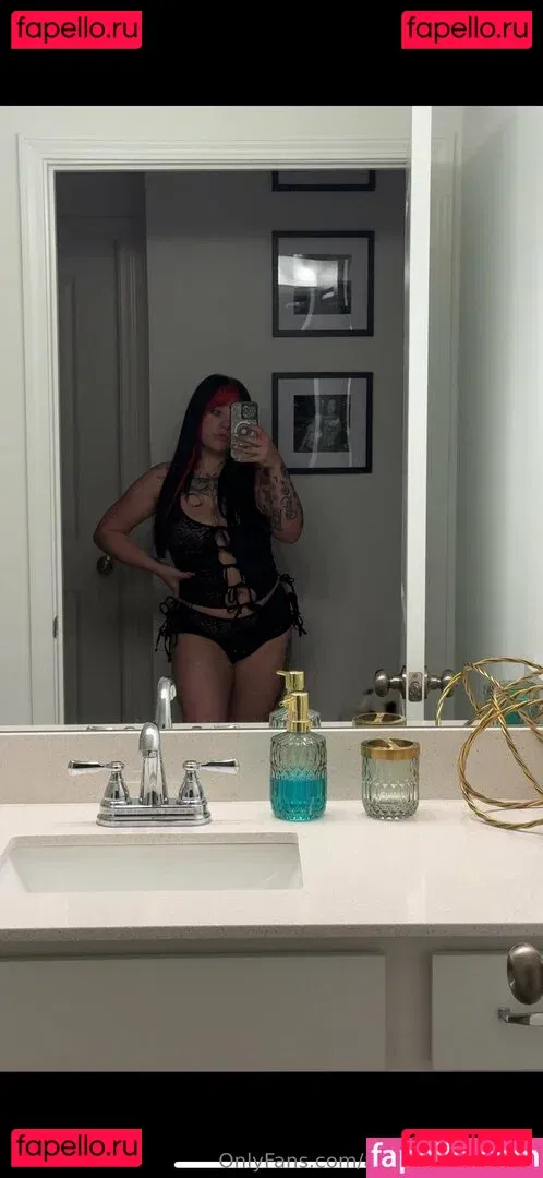 alleyswonderland Onlyfans Photo Gallery 