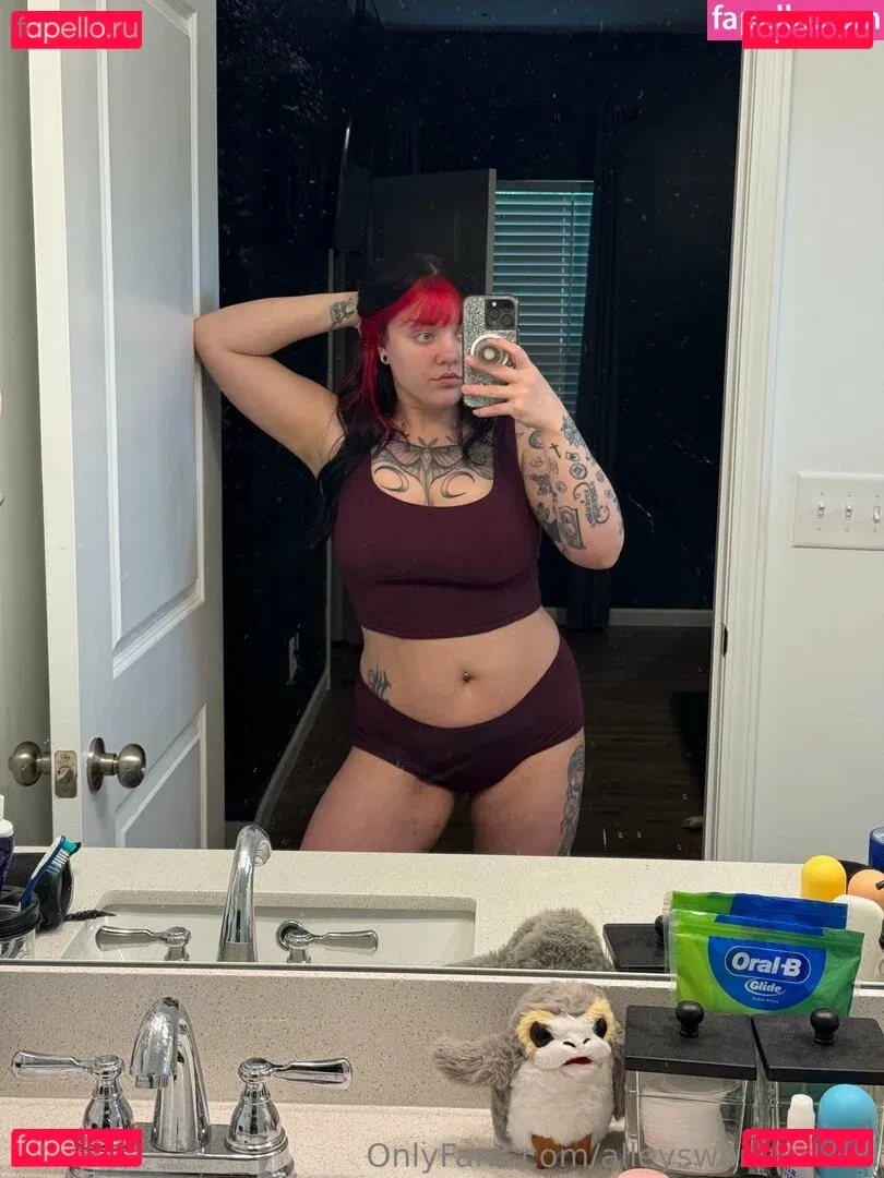 alleyswonderland Onlyfans Photo Gallery 