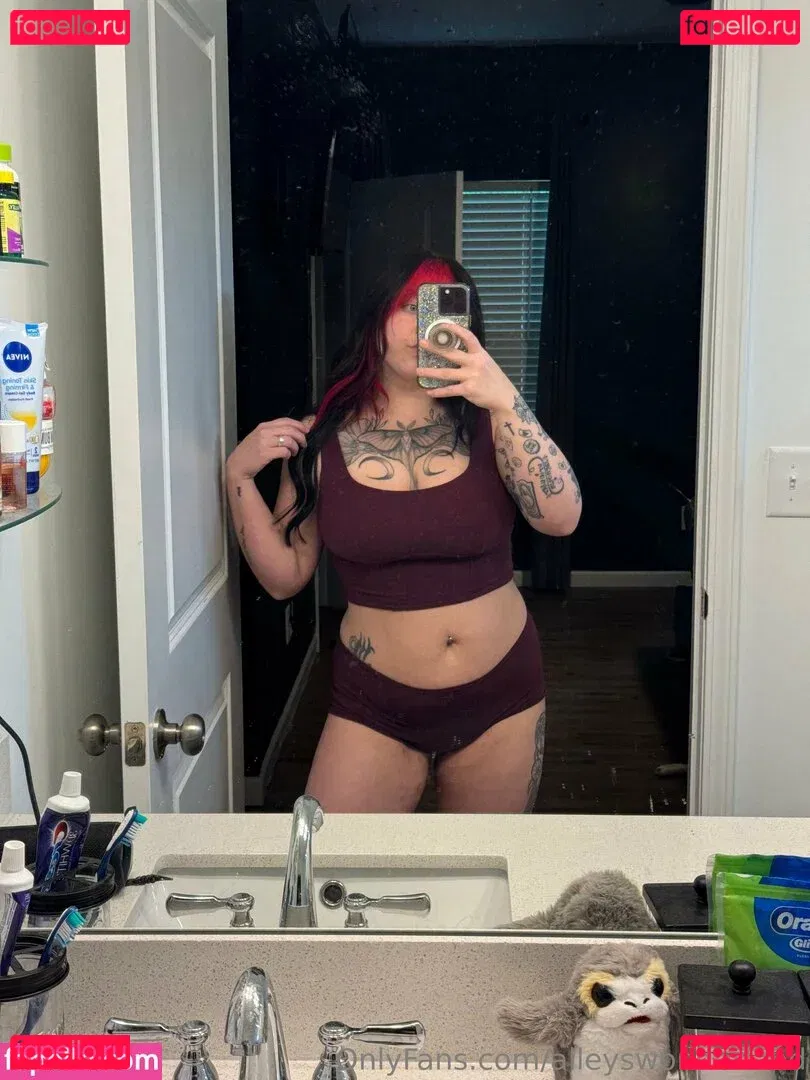 alleyswonderland Onlyfans Photo Gallery 