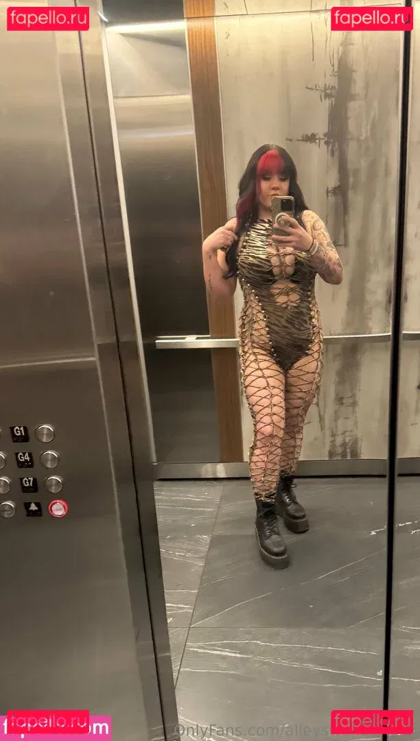 alleyswonderland Onlyfans Photo Gallery 