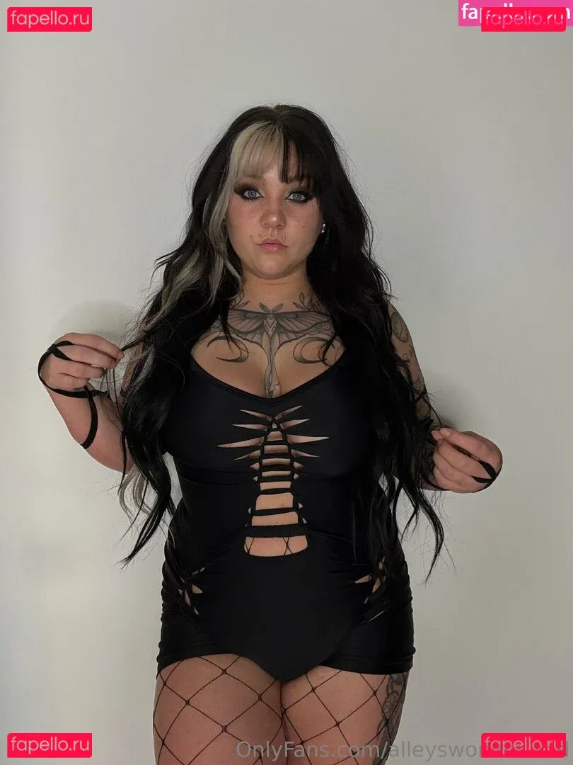 alleyswonderland Onlyfans Photo Gallery 