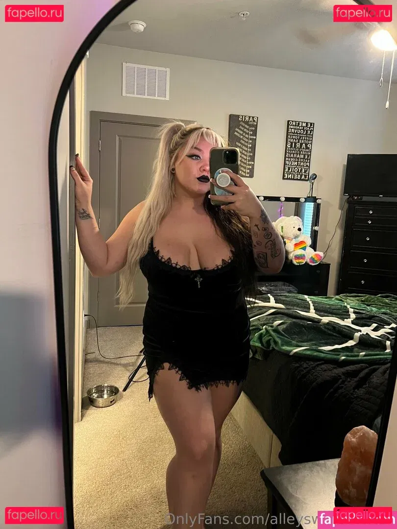 alleyswonderland Onlyfans Photo Gallery 