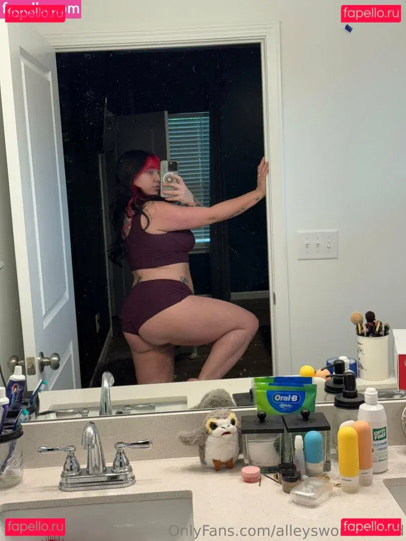 alleyswonderland Onlyfans Photo Gallery 