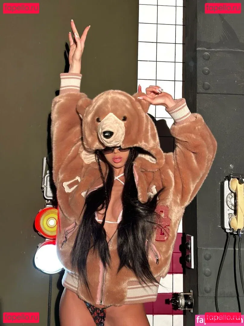 baby898 Onlyfans Photo Gallery 