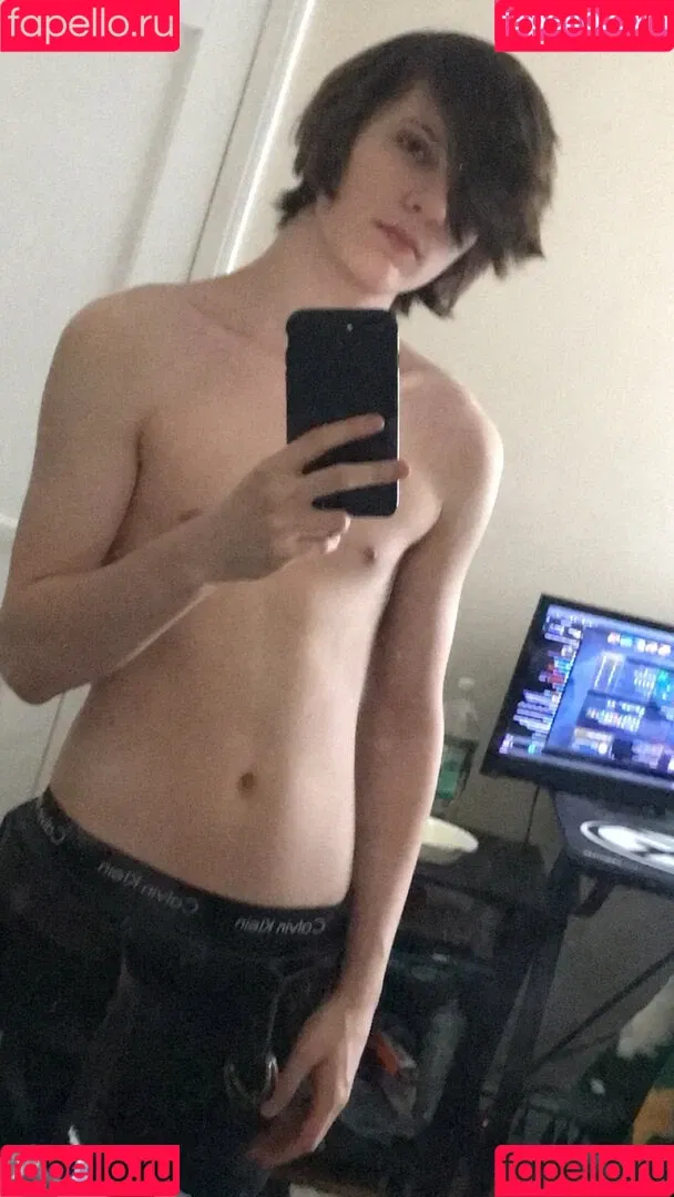 egotwink Onlyfans Photo Gallery 
