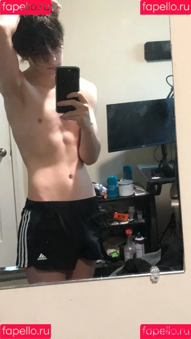 egotwink Onlyfans Photo Gallery 