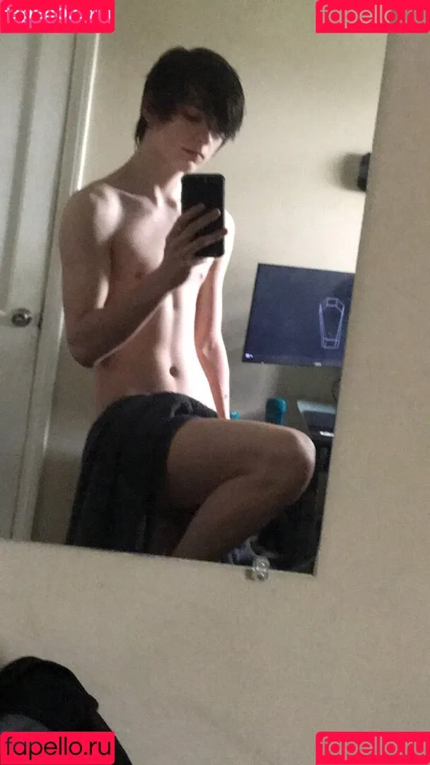 egotwink Onlyfans Photo Gallery 