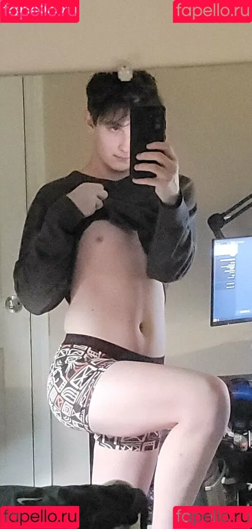 egotwink Onlyfans Photo Gallery 