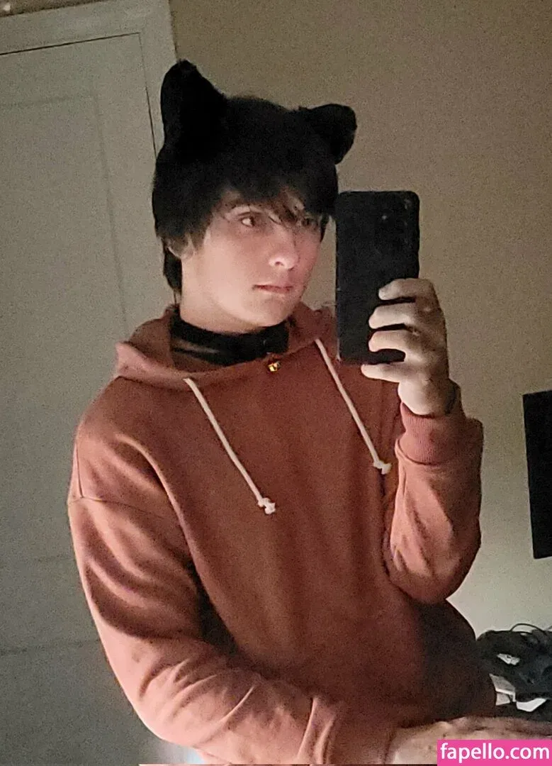 egotwink Onlyfans Photo Gallery 