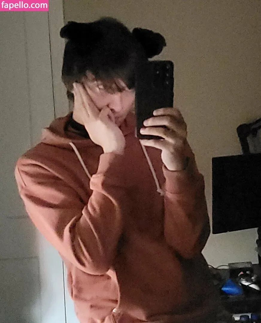 egotwink Onlyfans Photo Gallery 