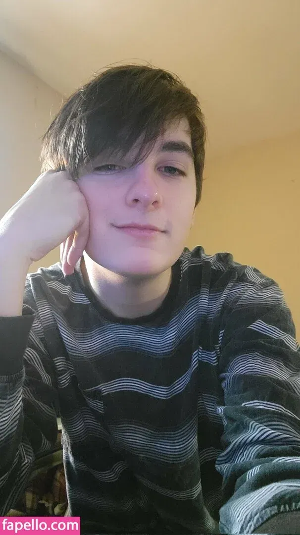 egotwink Onlyfans Photo Gallery 