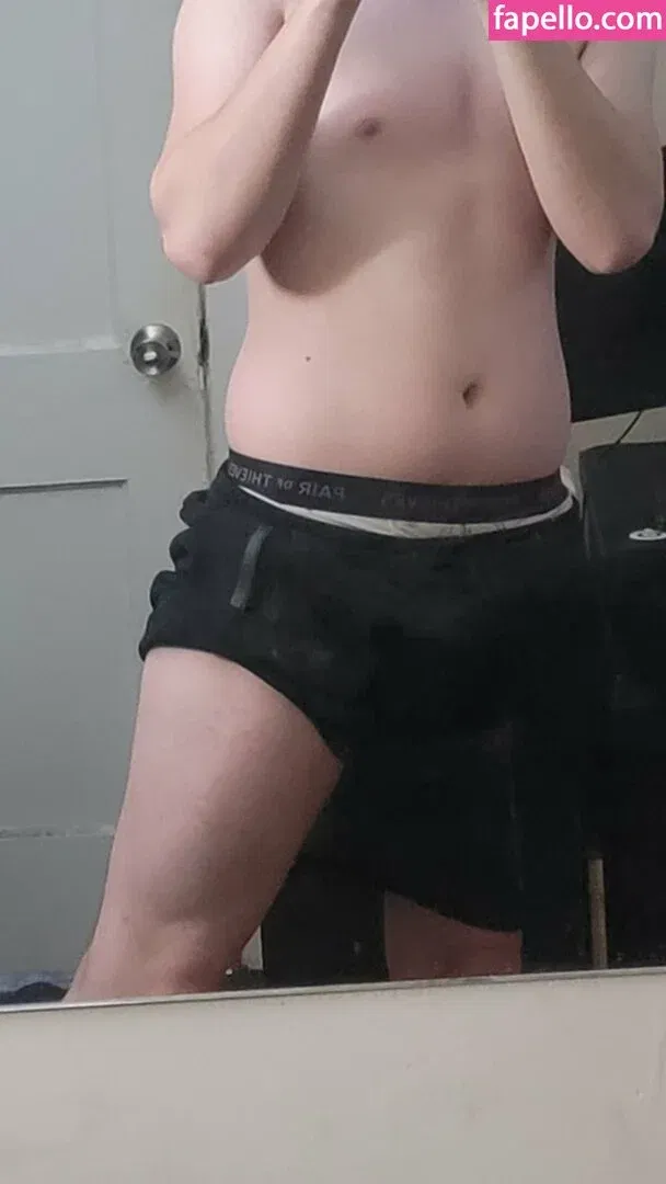 egotwink Onlyfans Photo Gallery 