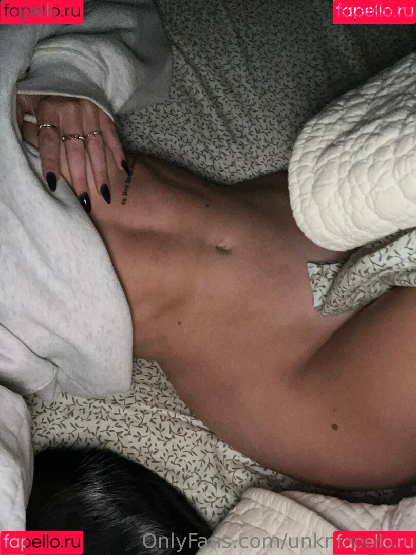 unknownbell Onlyfans Photo Gallery 