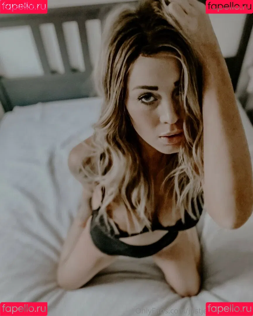 Wholesomefox Onlyfans Photo Gallery 