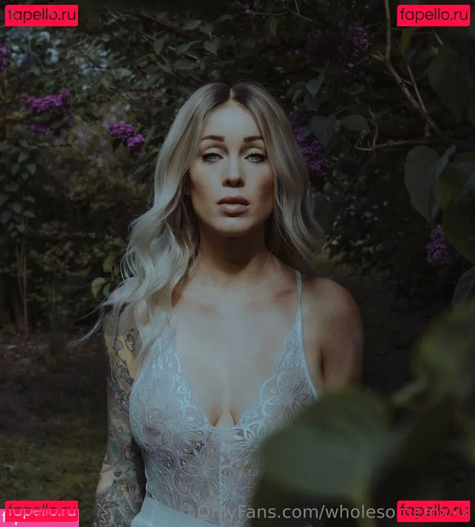 Wholesomefox Onlyfans Photo Gallery 