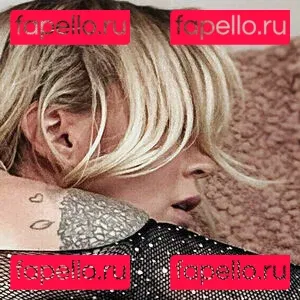 Wholesomefox Onlyfans Photo Gallery 