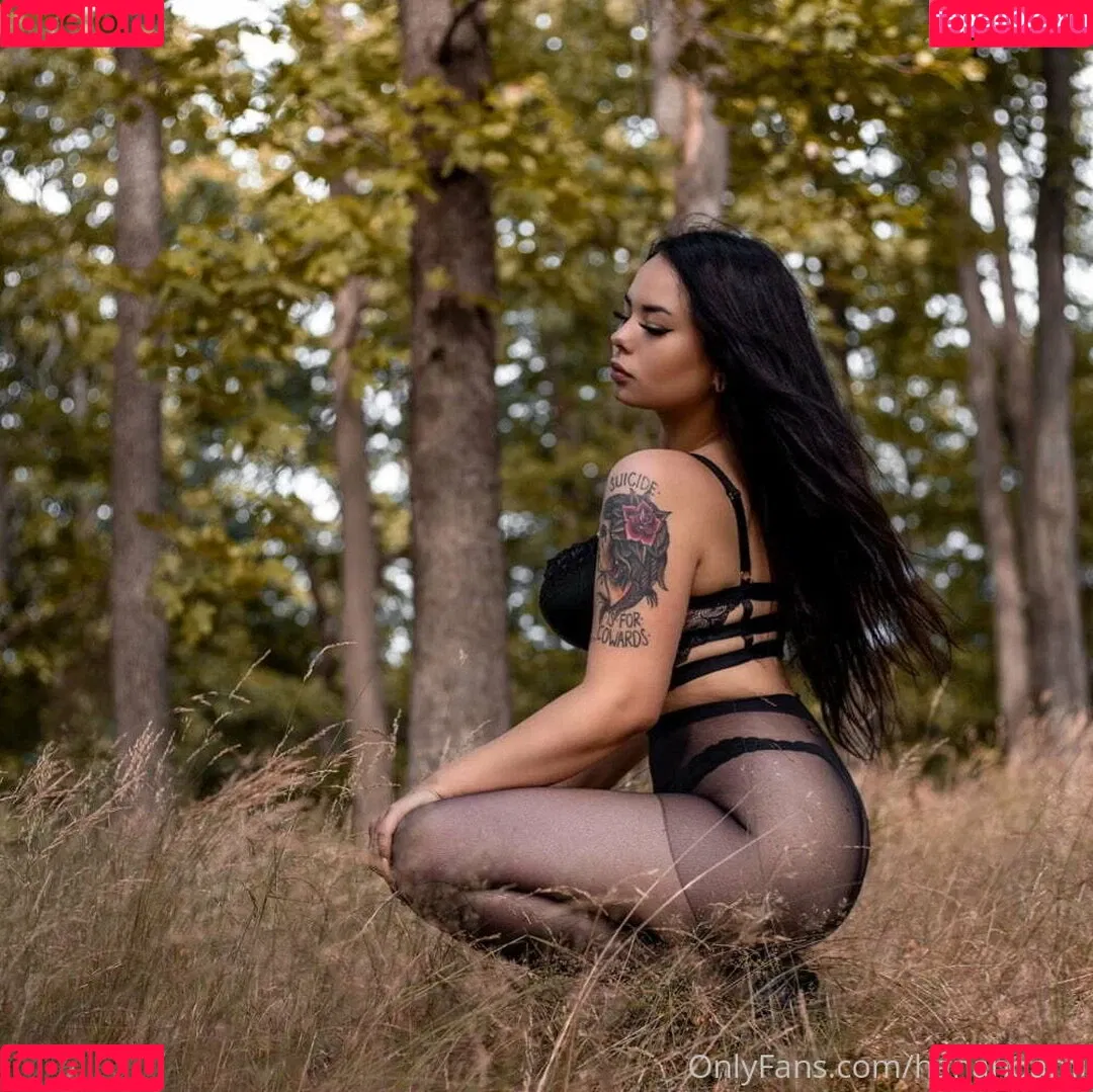 Halfie Hana Noami Onlyfans Photo Gallery 