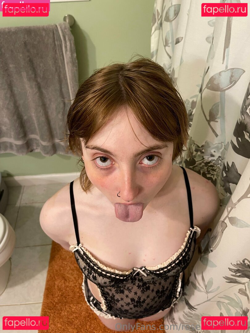 rosemarlunaxx Nude Onlyfans Photo 24