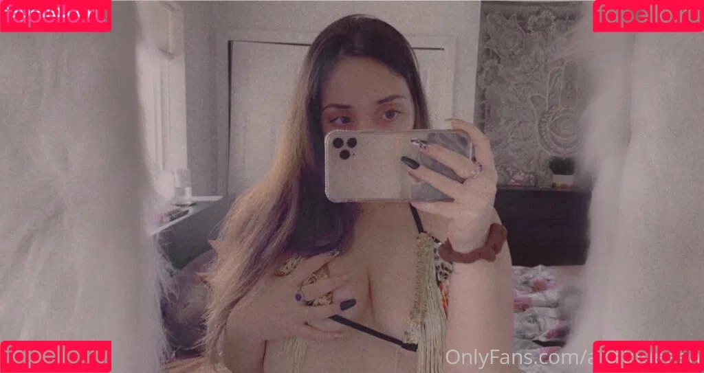 babyybriixoxo Onlyfans Photo Gallery 