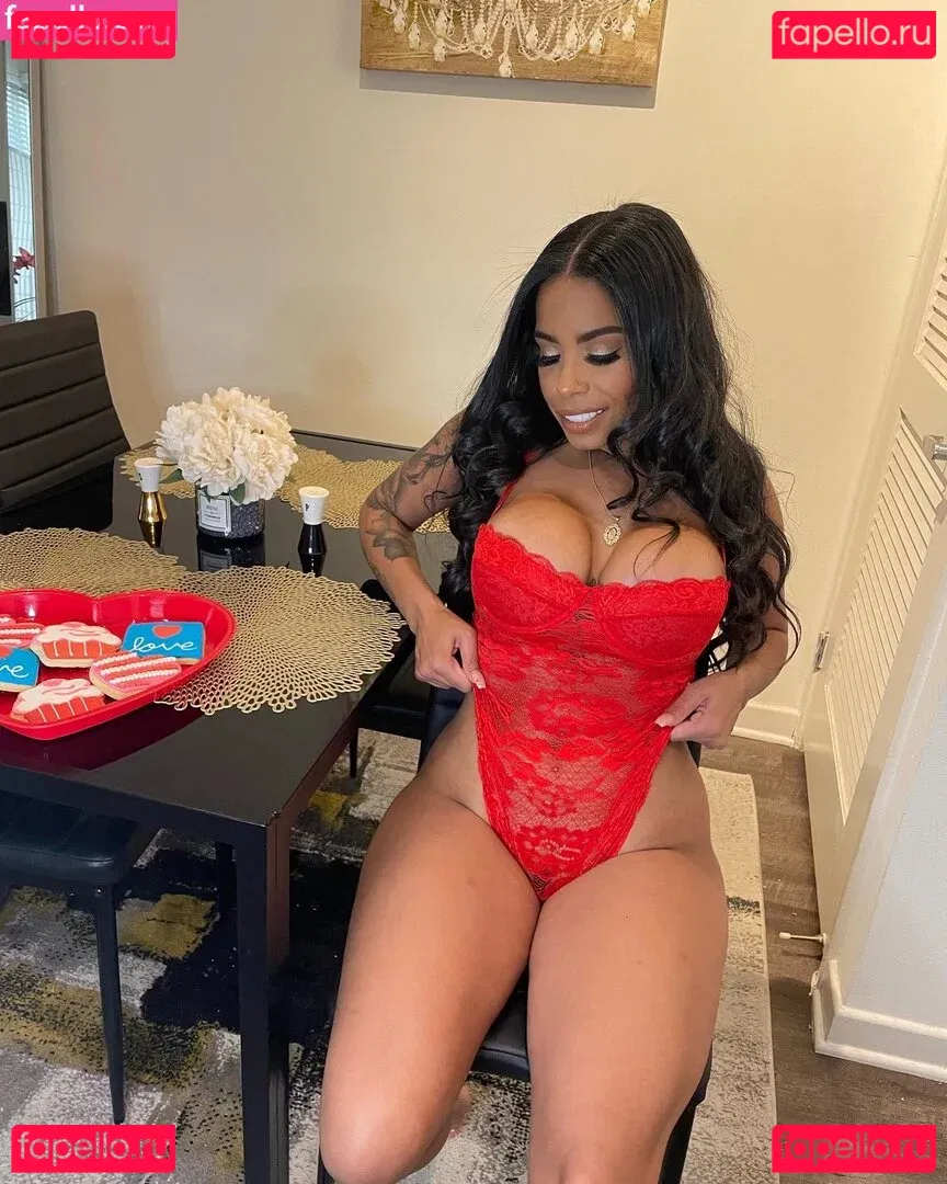 Havana Ginger Onlyfans Photo Gallery 