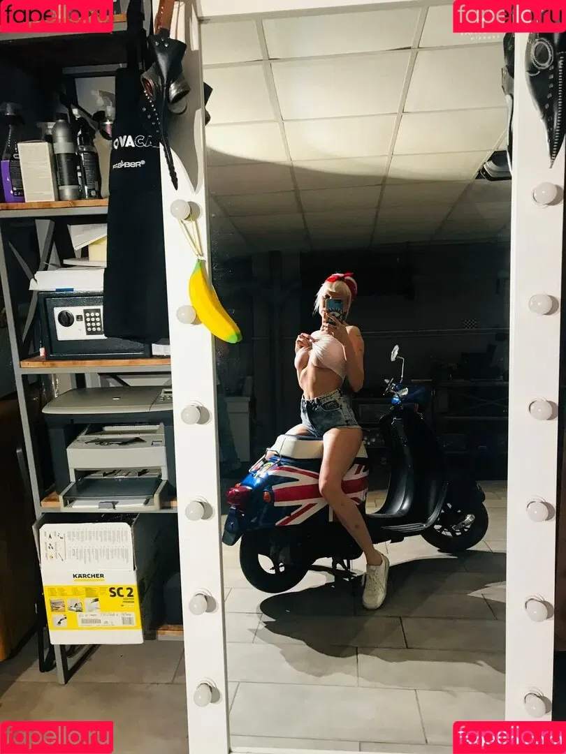 Alisa Liss Onlyfans Photo Gallery 