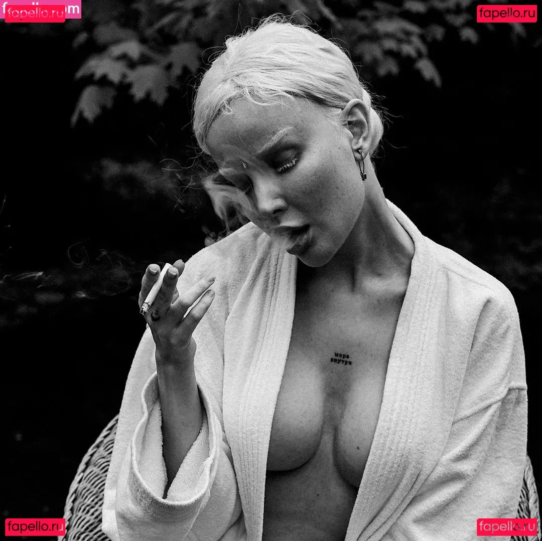 Alisa Liss Onlyfans Photo Gallery 