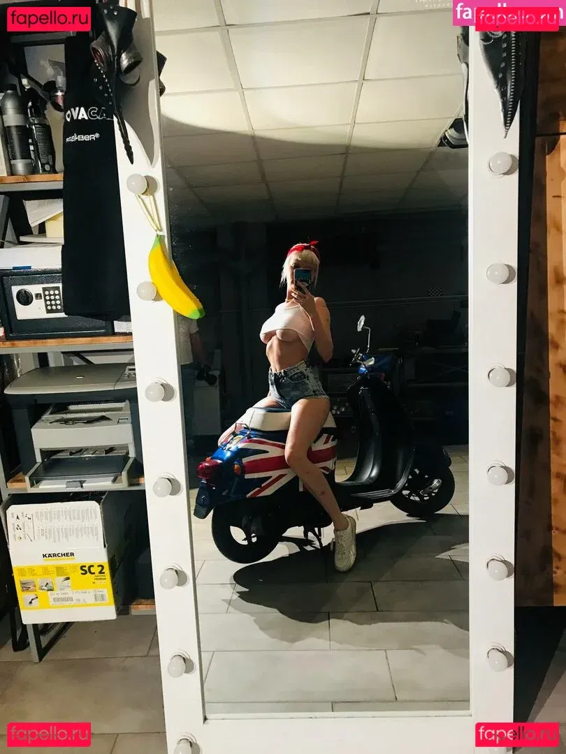 Alisa Liss Onlyfans Photo Gallery 