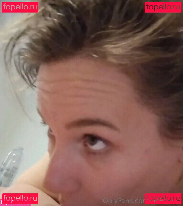 Poke Nips Nude Onlyfans Photo 10