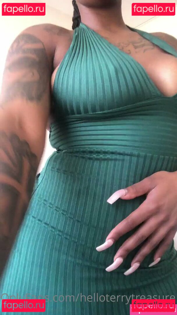 Terry Treasure Nude Onlyfans Photo 4