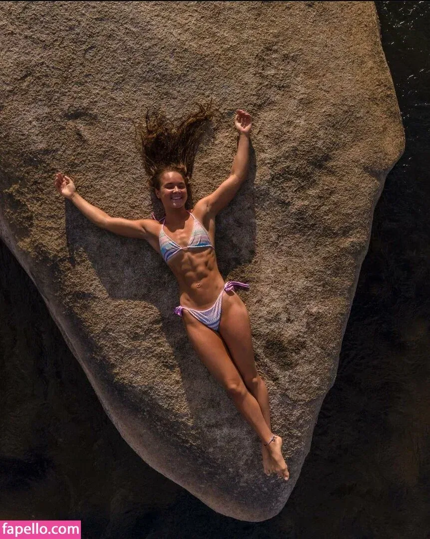 Sarah Dorough Onlyfans Photo Gallery 