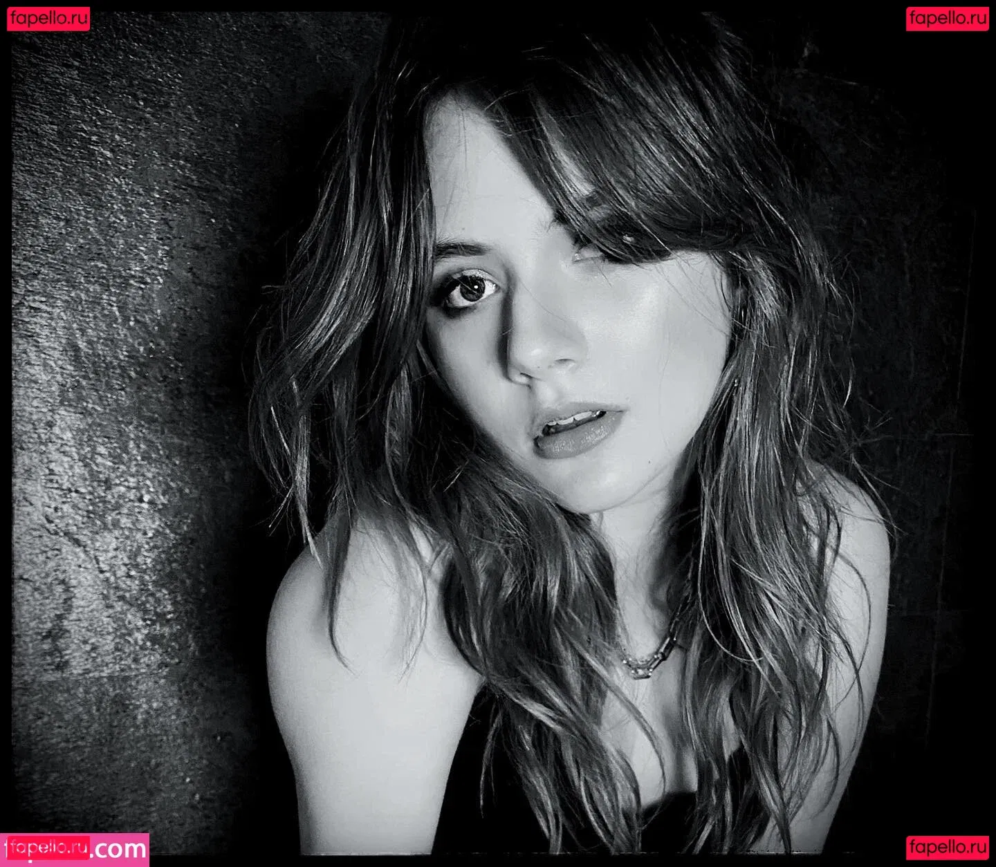 Emilia Jones Onlyfans Photo Gallery 