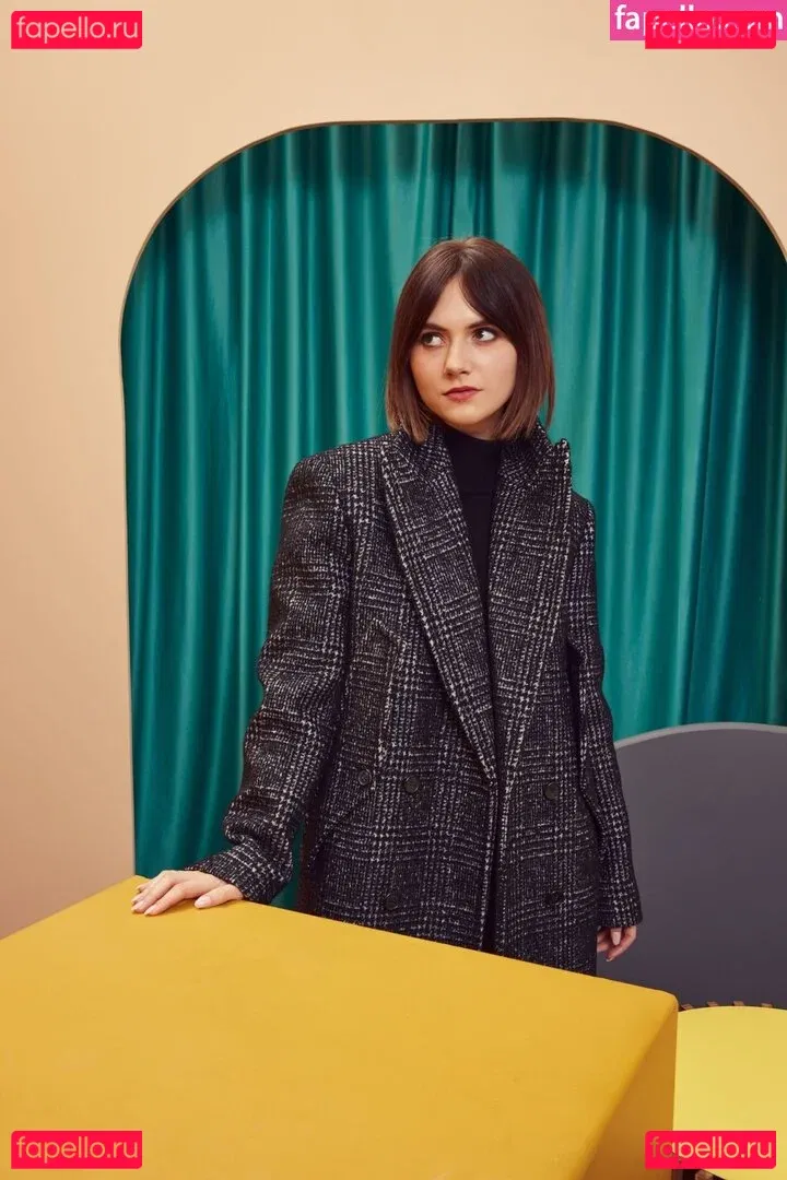 Emilia Jones Onlyfans Photo Gallery 