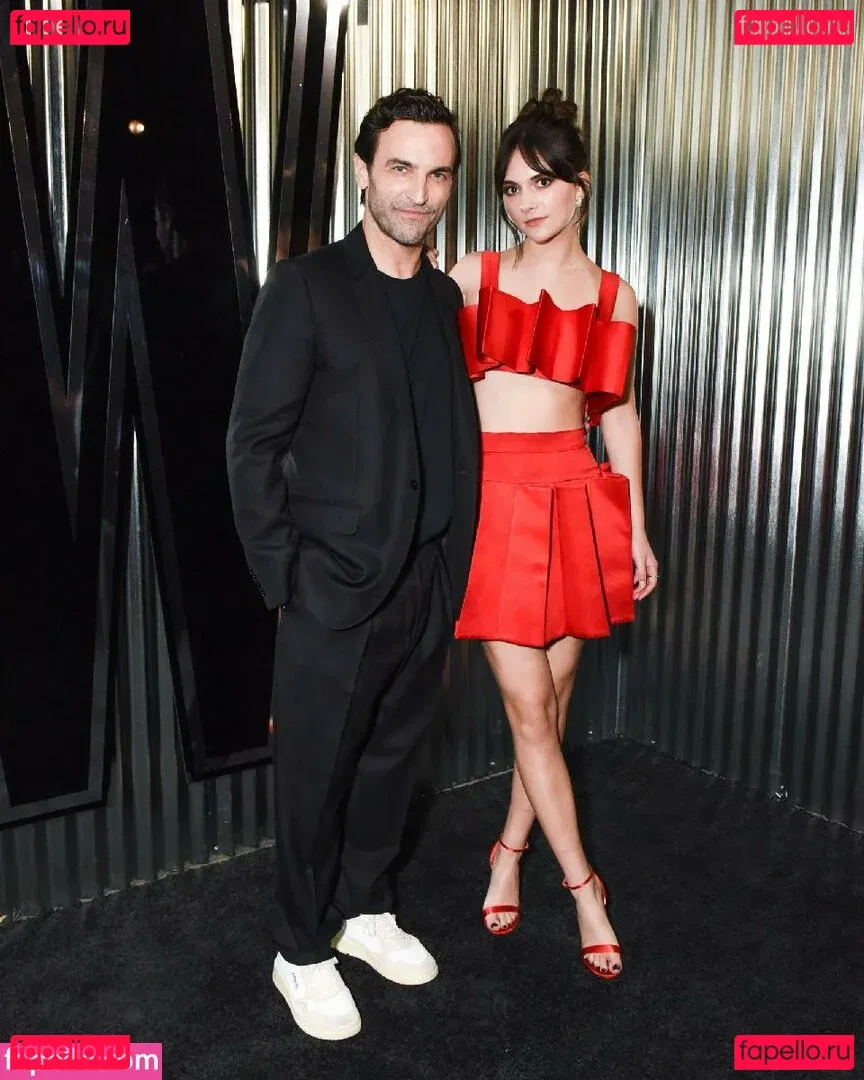 Emilia Jones Onlyfans Photo Gallery 