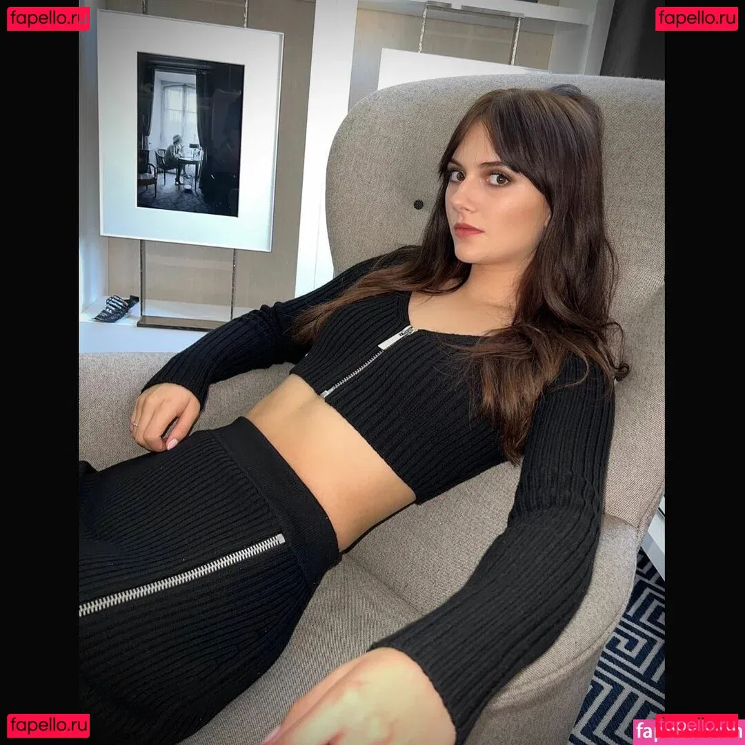Emilia Jones Onlyfans Photo Gallery 